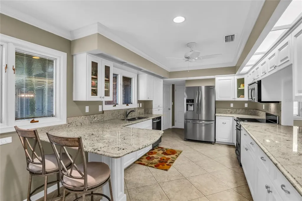 104 Acacia Point Yalaha FL 34797