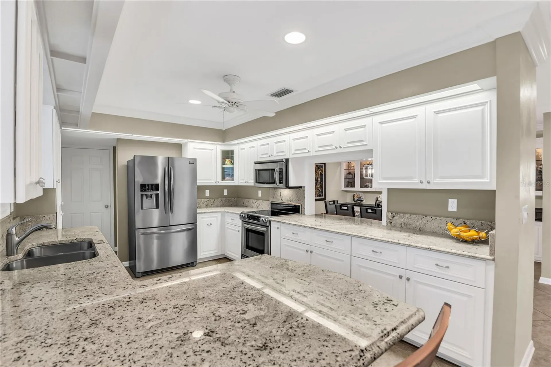 104 Acacia Point Yalaha FL 34797