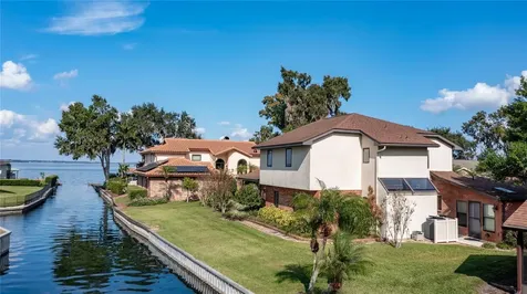 104 Acacia Point Yalaha FL 34797