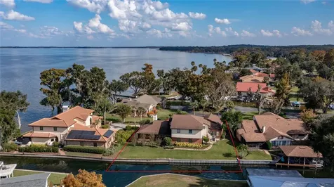 104 Acacia Point Yalaha FL 34797