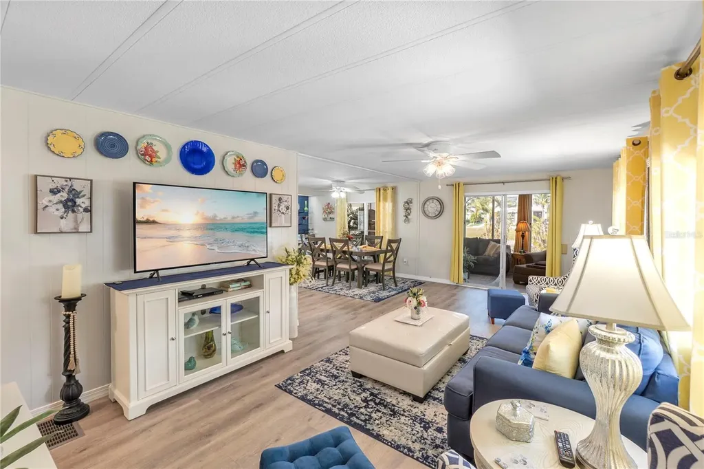 2107 Palma Sola Boulevard Bradenton FL 34209
