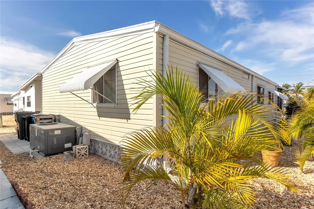 2107 Palma Sola Boulevard Bradenton FL 34209