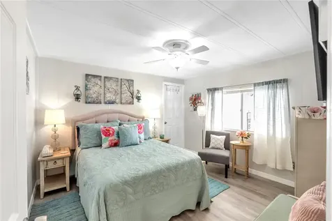 2107 Palma Sola Boulevard Bradenton FL 34209