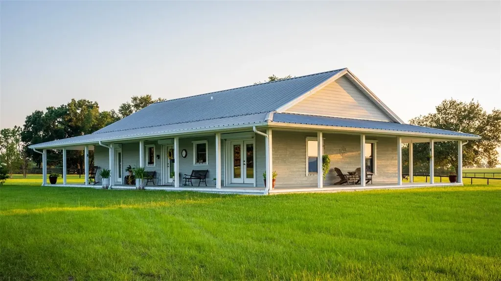 3650 SE 165th Avenue Morriston FL 32668