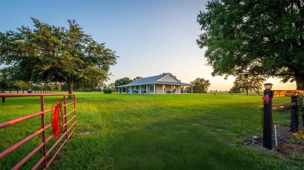 3650 SE 165th Avenue Morriston FL 32668