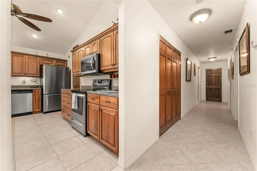 3650 SE 165th Avenue Morriston FL 32668