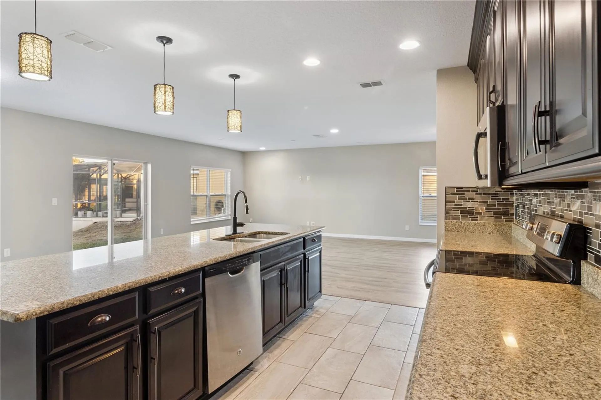 1234 Andalusia Loop Davenport FL 33837