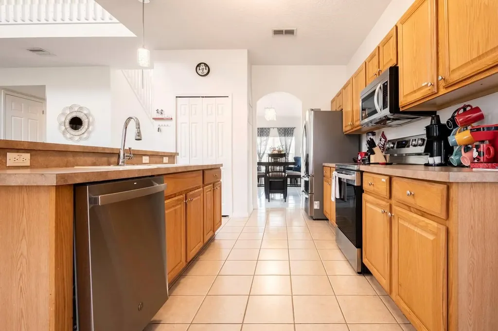 164 Lancaster Drive Davenport FL 33897