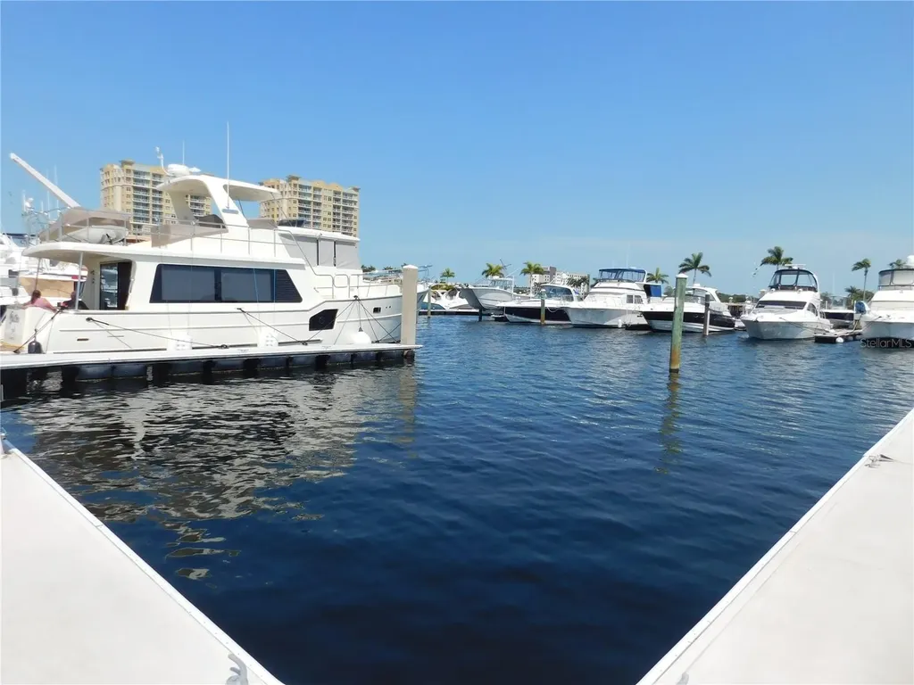 102 Riviera Dunes Way Palmetto FL 34221