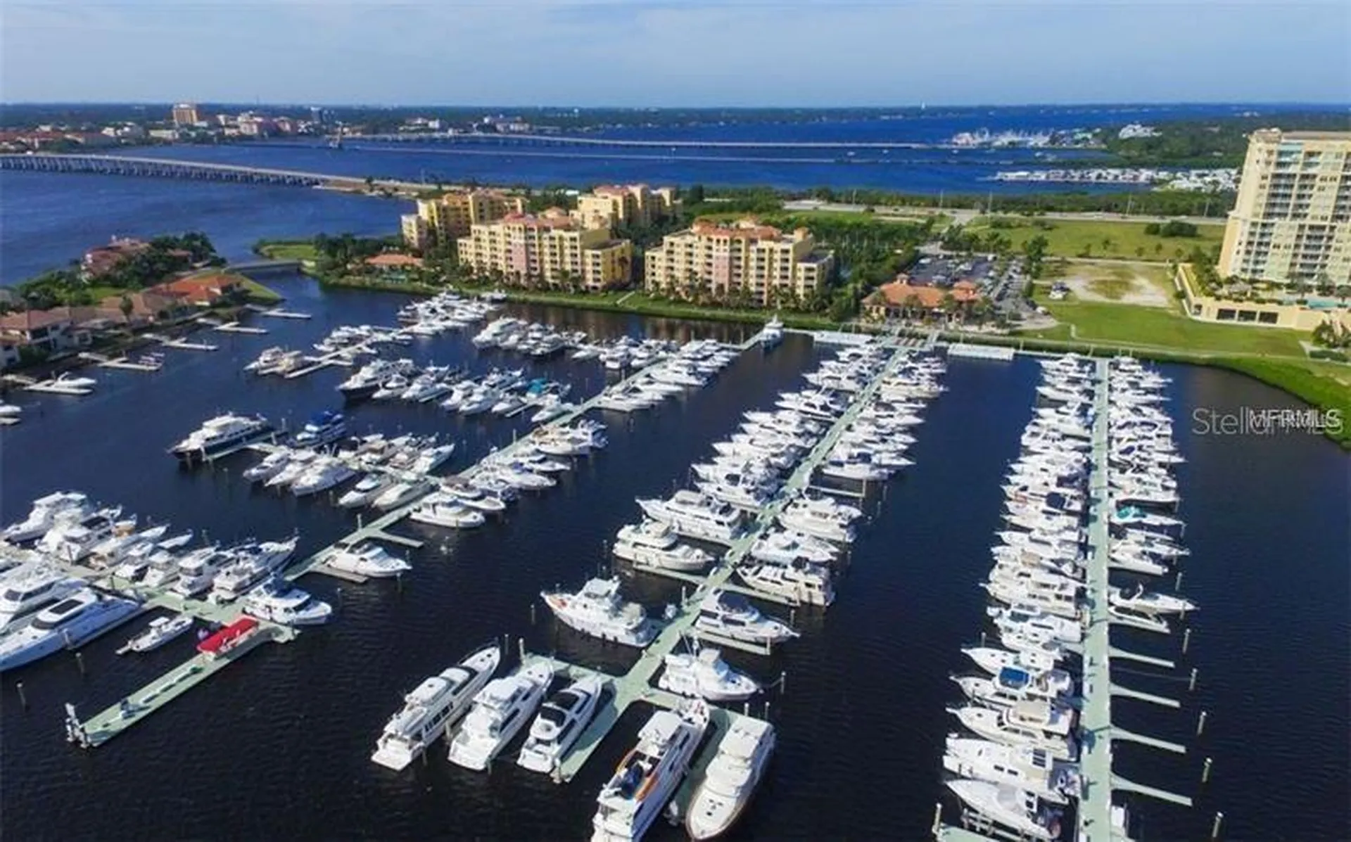 102 Riviera Dunes Way Palmetto FL 34221