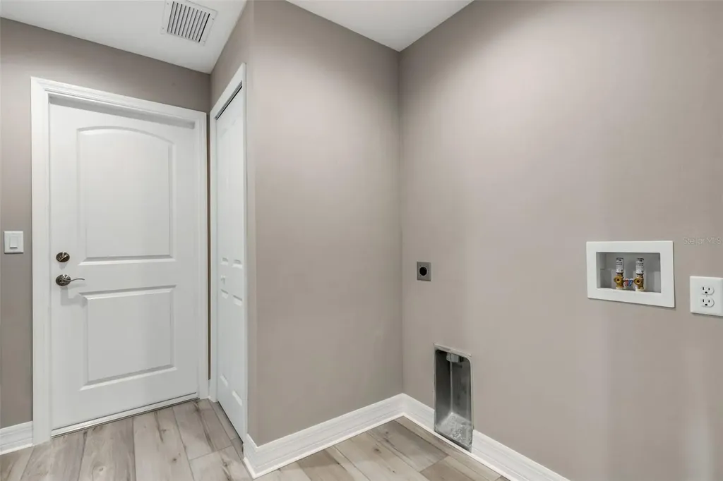 1183 Cedar Avenue Englewood FL 34223