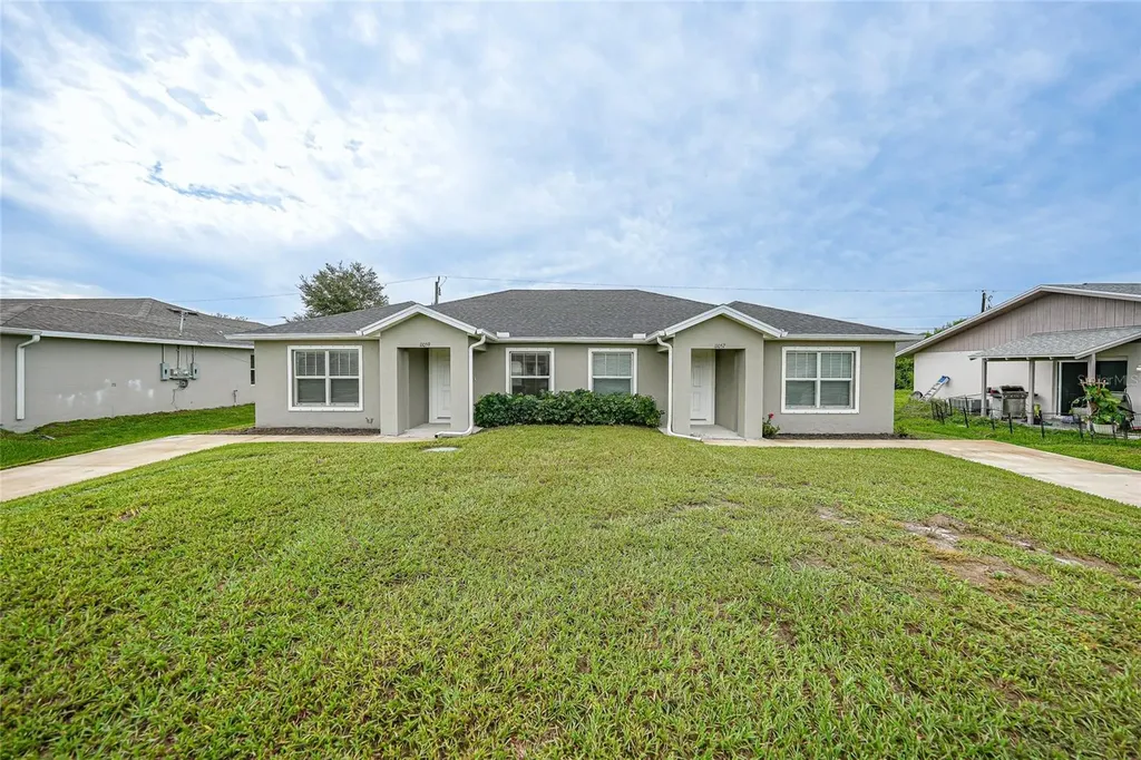 11057 & 11059 Pendleton Avenue Englewood FL 34224