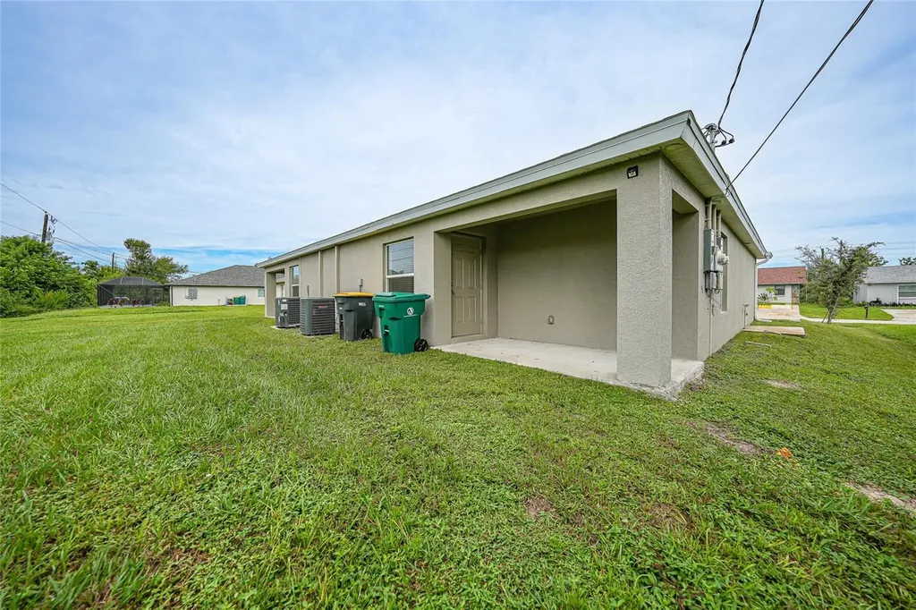11057 & 11059 Pendleton Avenue Englewood FL 34224
