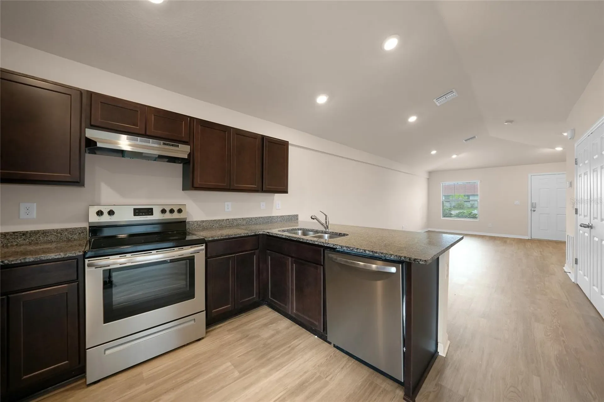 11057 & 11059 Pendleton Avenue Englewood FL 34224