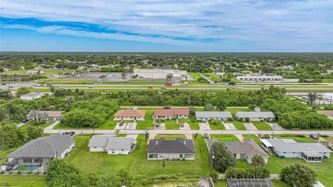 11057 & 11059 Pendleton Avenue Englewood FL 34224