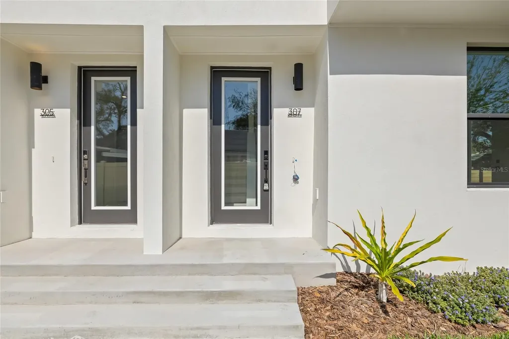 307 15th Street N St Petersburg FL 33705