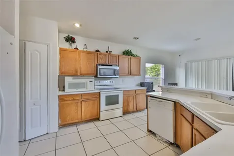 702 Cristelle Jean Drive Ruskin FL 33570