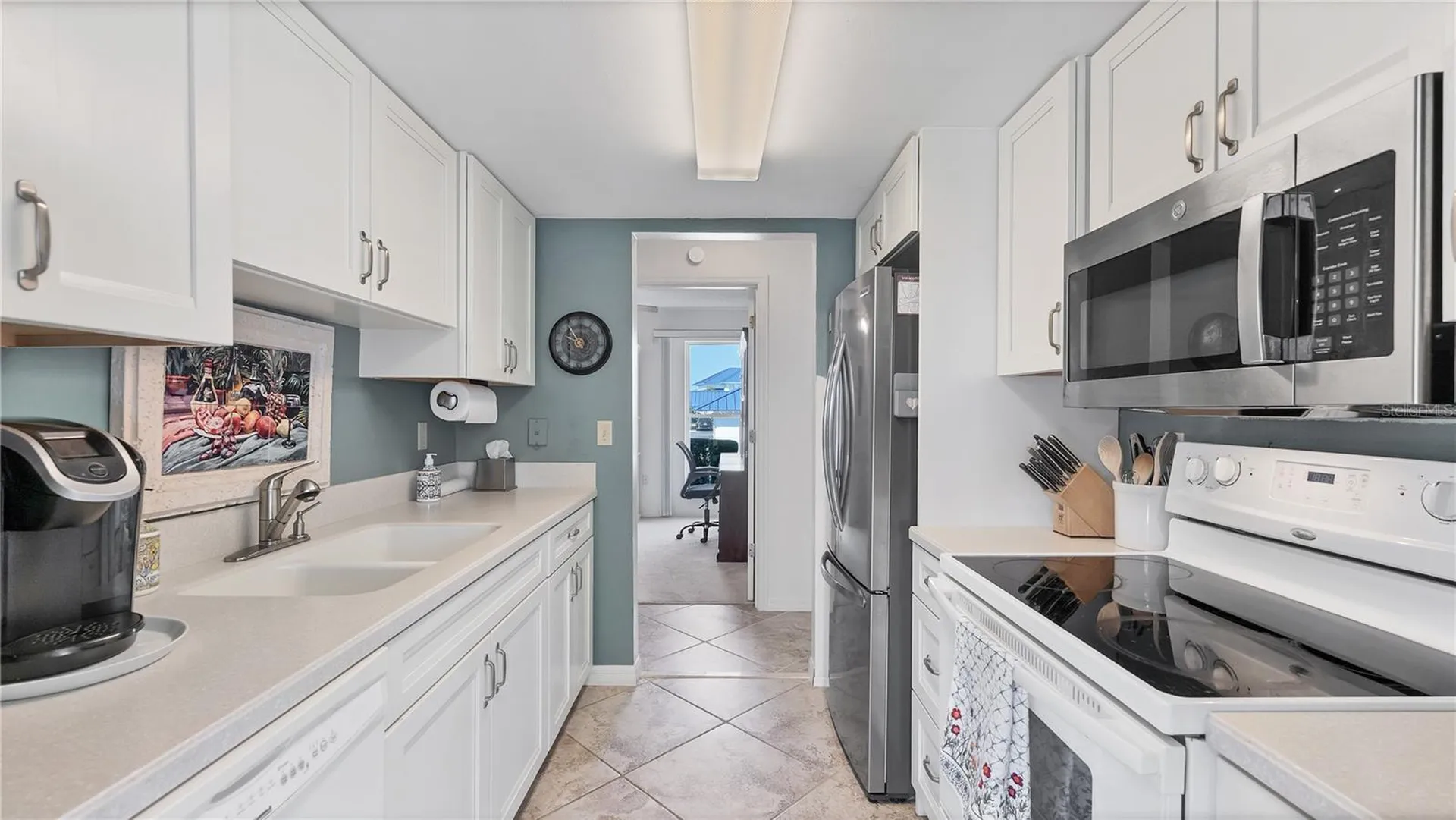 983 Sandpiper Circle Bradenton FL 34209