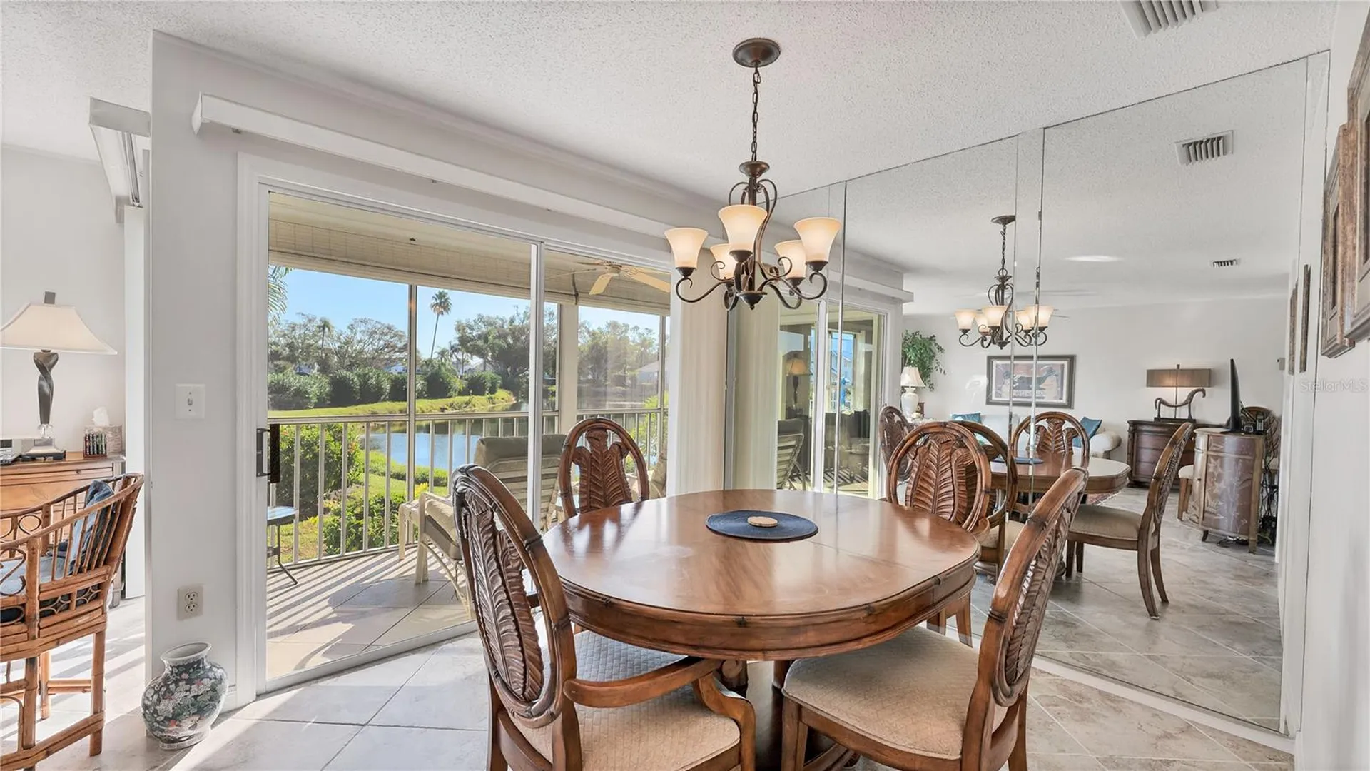 983 Sandpiper Circle Bradenton FL 34209