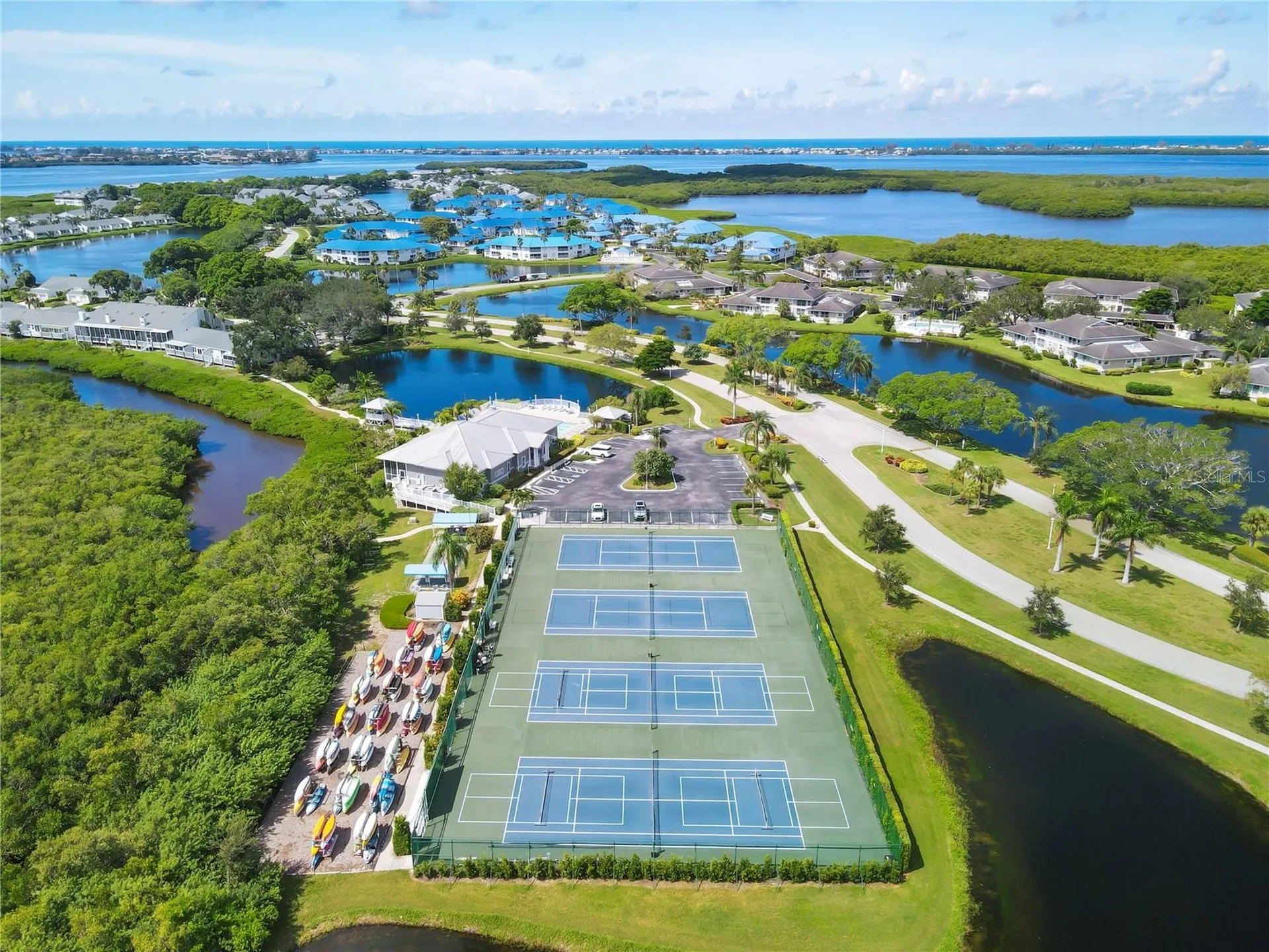 983 Sandpiper Circle Bradenton FL 34209