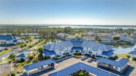983 Sandpiper Circle Bradenton FL 34209