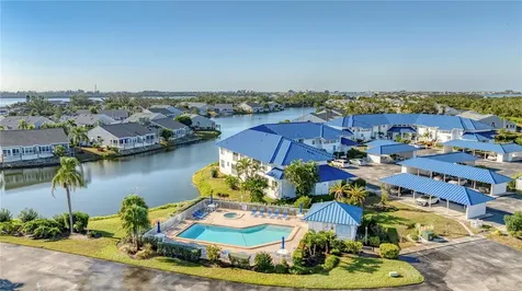 983 Sandpiper Circle Bradenton FL 34209