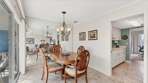 983 Sandpiper Circle Bradenton FL 34209
