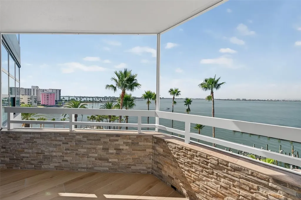 888 Boulevard Of The Arts Sarasota FL 34236