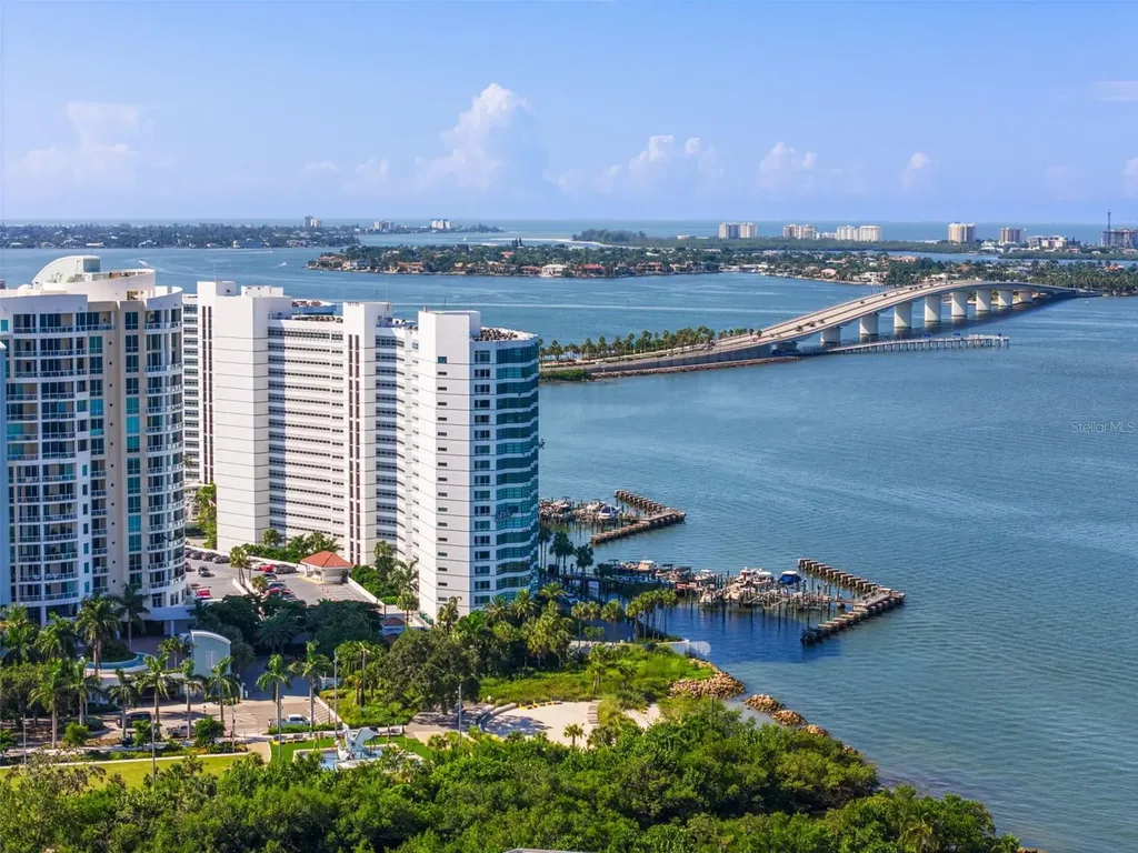 888 Boulevard Of The Arts Sarasota FL 34236