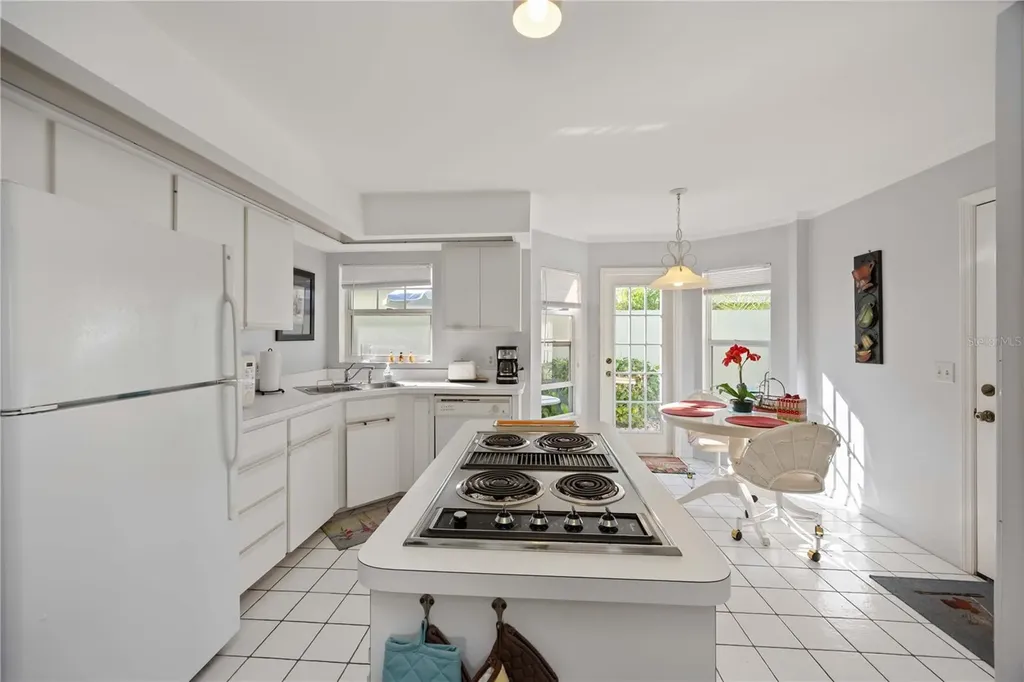 805 Harrington Lake Drive N Venice FL 34293