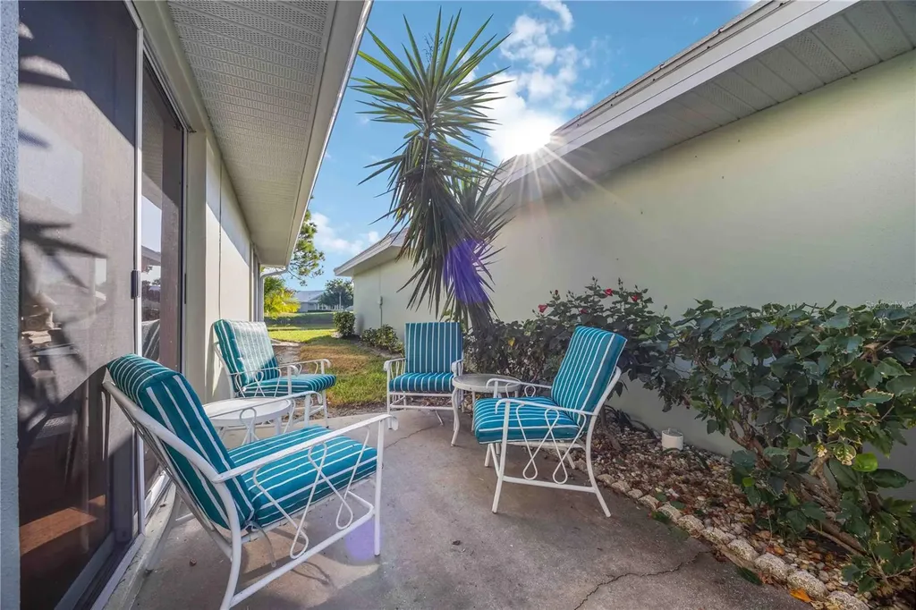 805 Harrington Lake Drive N Venice FL 34293