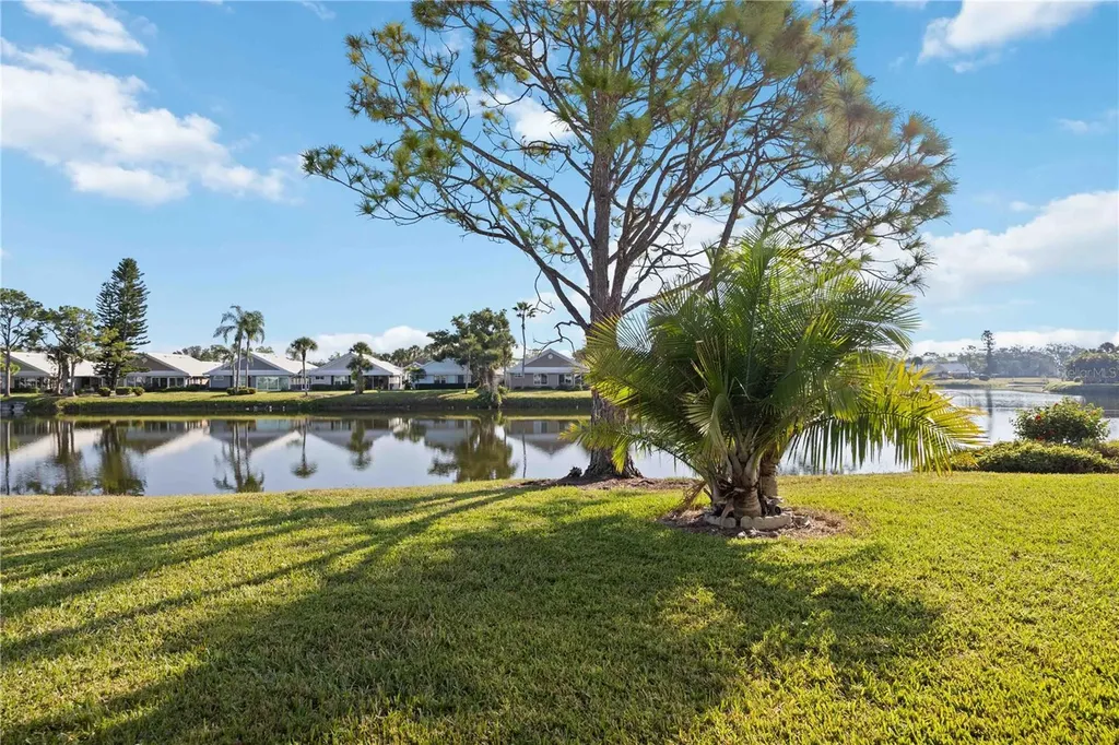 805 Harrington Lake Drive N Venice FL 34293