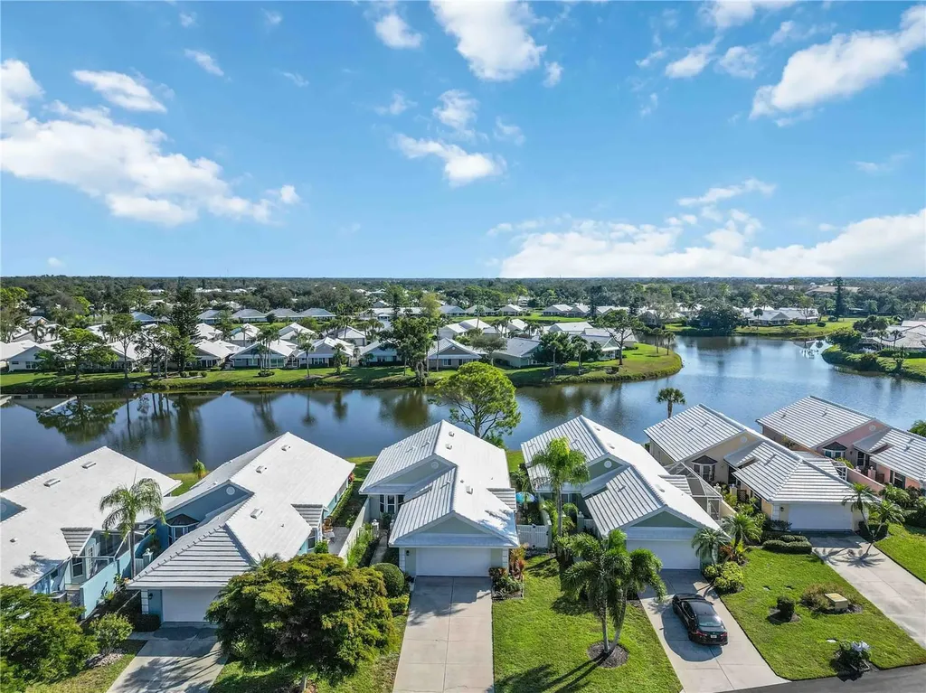 805 Harrington Lake Drive N Venice FL 34293