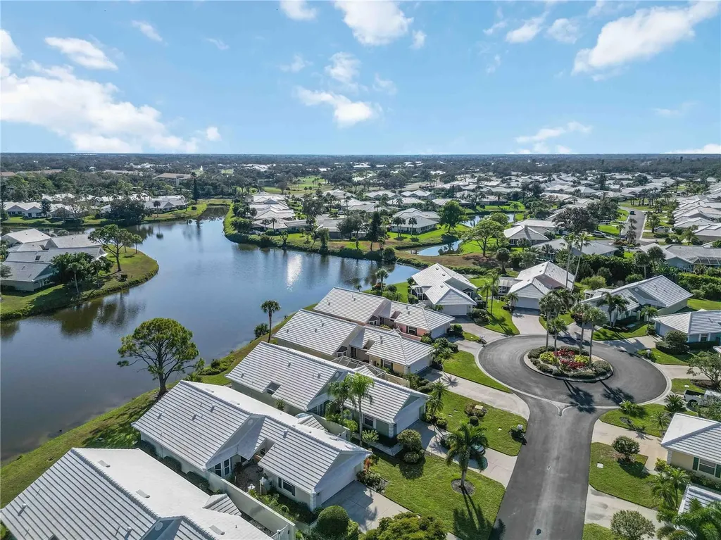 805 Harrington Lake Drive N Venice FL 34293