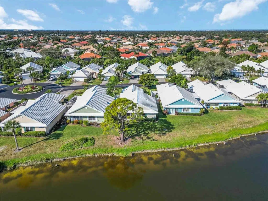 805 Harrington Lake Drive N Venice FL 34293