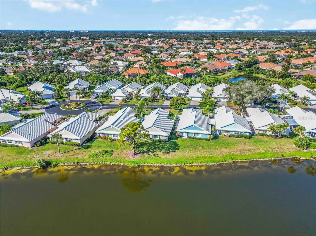 805 Harrington Lake Drive N Venice FL 34293