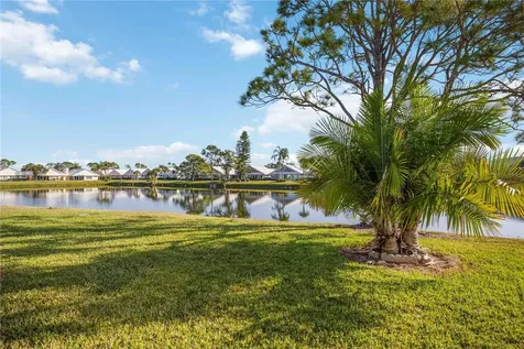 805 Harrington Lake Drive N Venice FL 34293