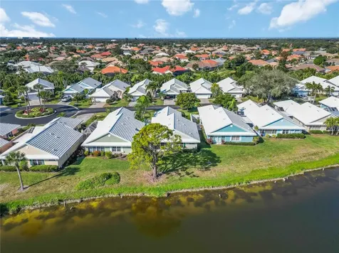 805 Harrington Lake Drive N Venice FL 34293
