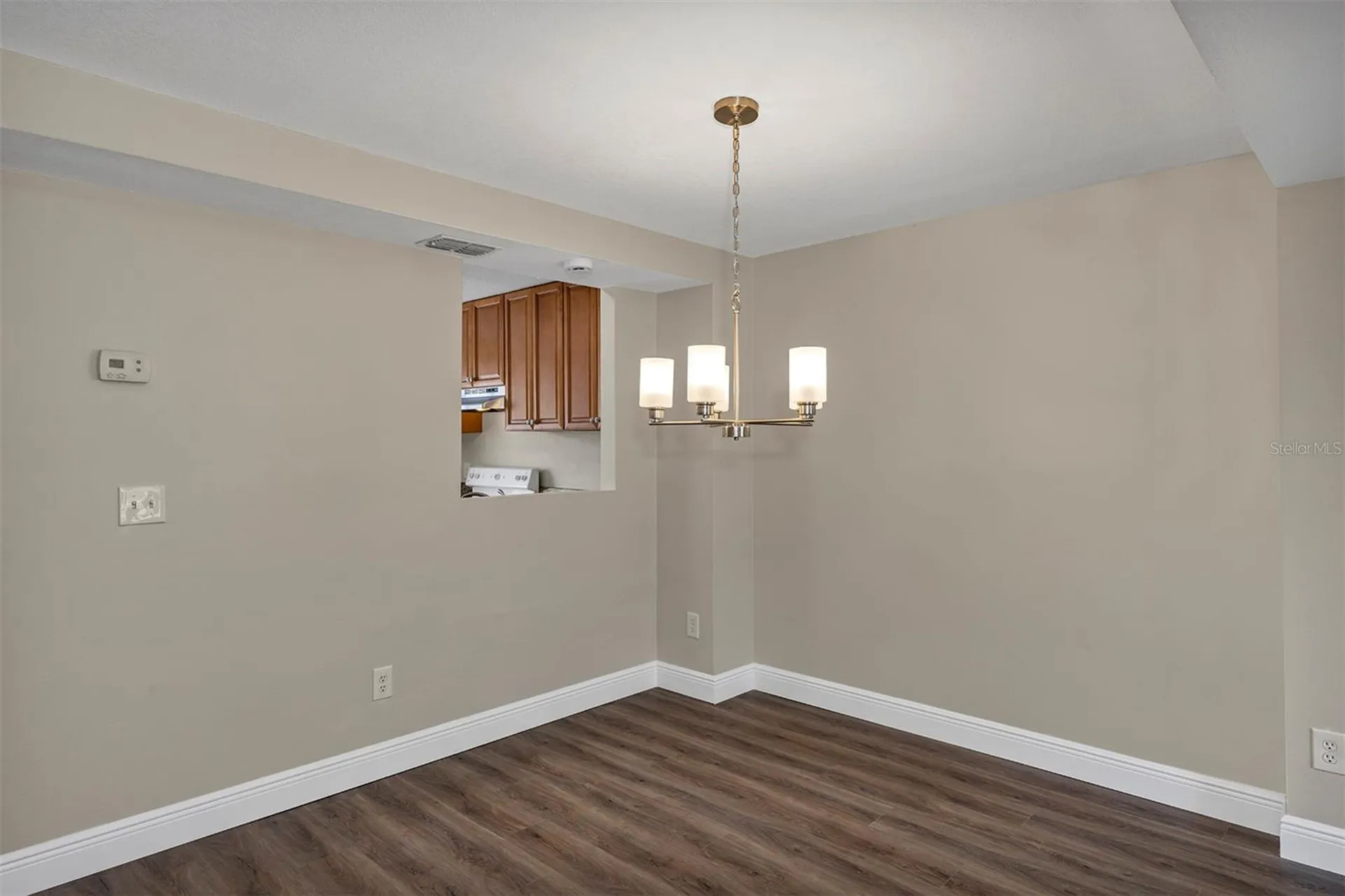 4904 Silver Oaks Village Orlando FL 32808