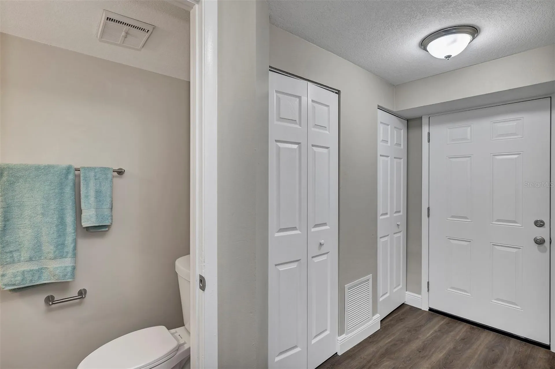 4904 Silver Oaks Village Orlando FL 32808