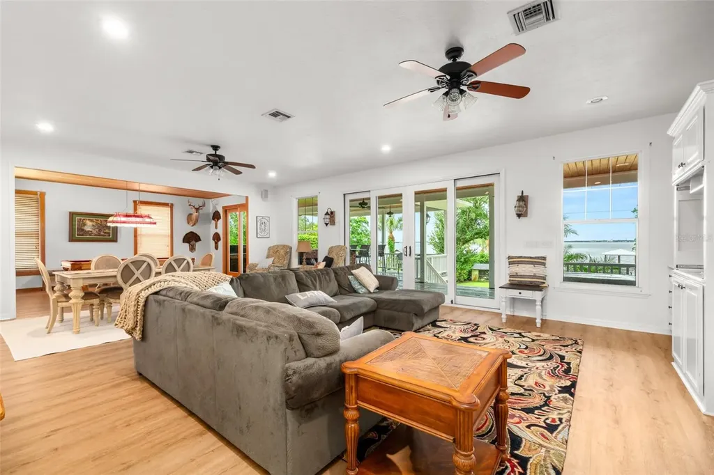 2551 Lakeview Drive Sebring FL 33870