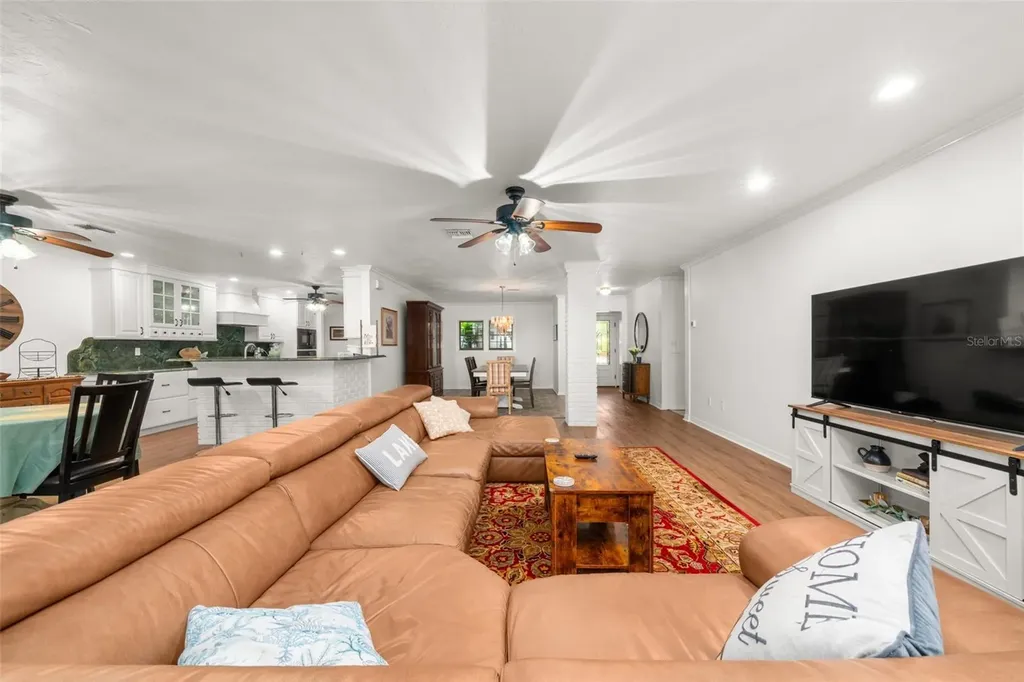 2551 Lakeview Drive Sebring FL 33870