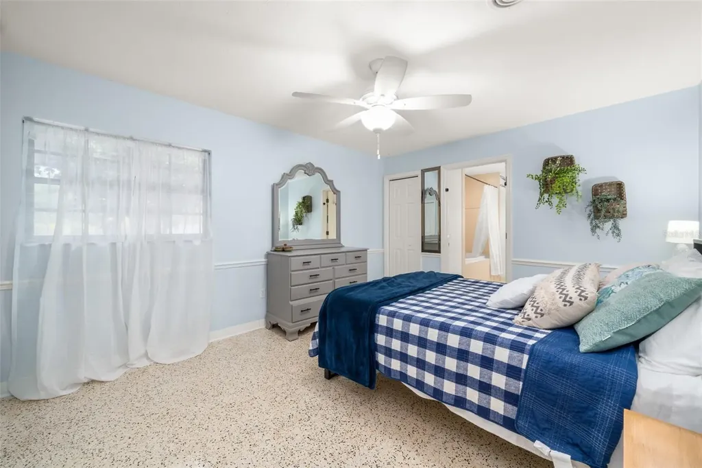 2551 Lakeview Drive Sebring FL 33870