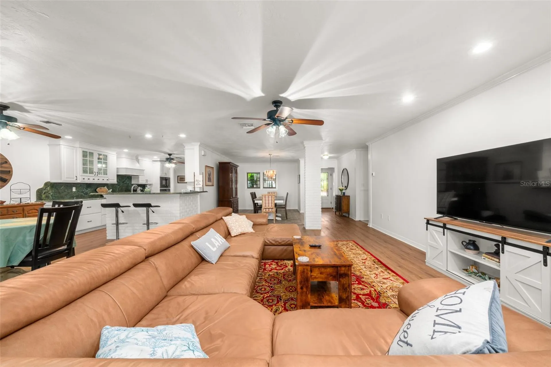 2551 Lakeview Drive Sebring FL 33870