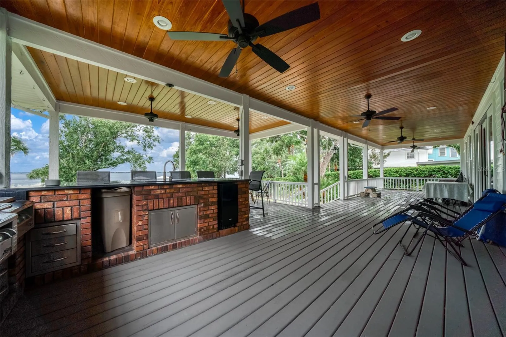 2551 Lakeview Drive Sebring FL 33870