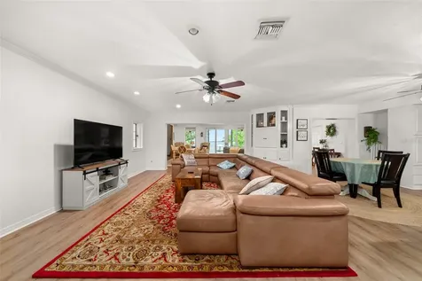 2551 Lakeview Drive Sebring FL 33870