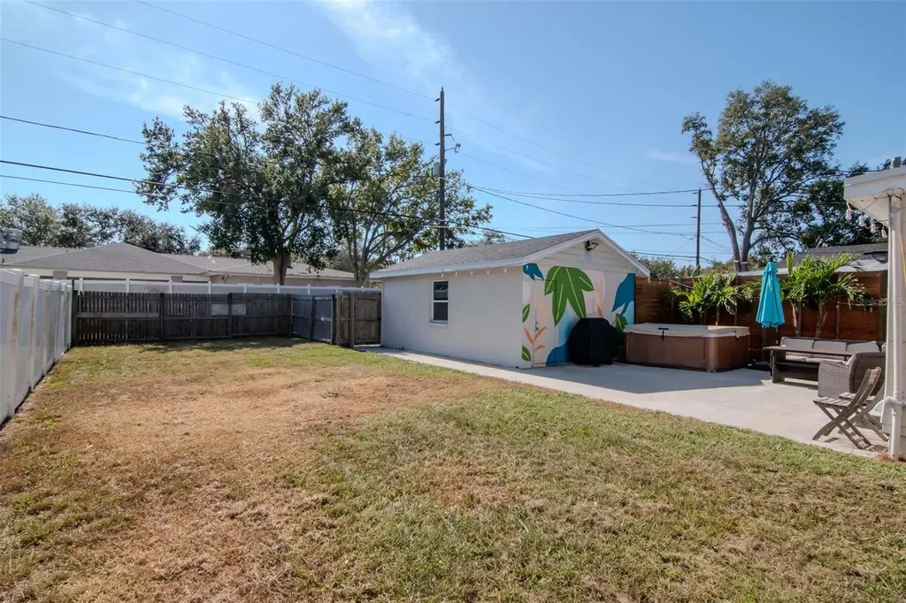 3814 6th Avenue N St Petersburg FL 33713