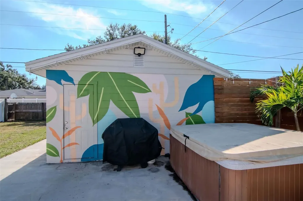 3814 6th Avenue N St Petersburg FL 33713