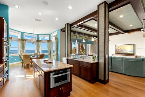 10042 Gulf Boulevard Treasure Island FL 33706