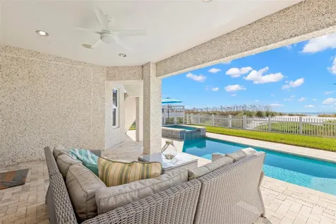 10042 Gulf Boulevard Treasure Island FL 33706